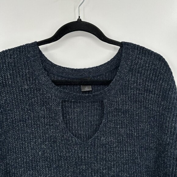 MADISON LILLY Navy Blue Knit Key Hole 3/4 Sleeve Pullover Sweater Size Small - Picture 3 of 6